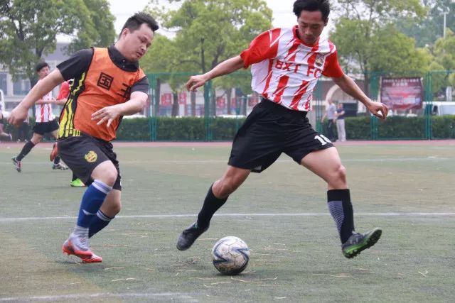 苏契奇称0-7惨败是个灾难；支持主帅比利奇